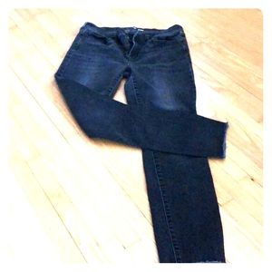 JCrew Black Stretch Skinny with raw hem in 29